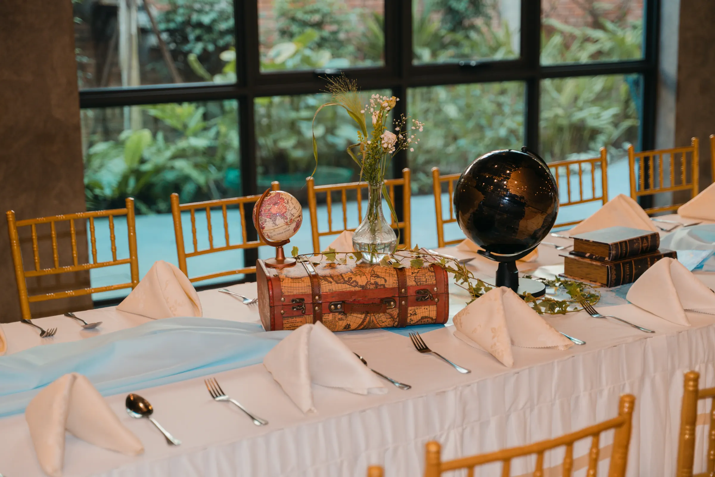 Annual Dinner 16