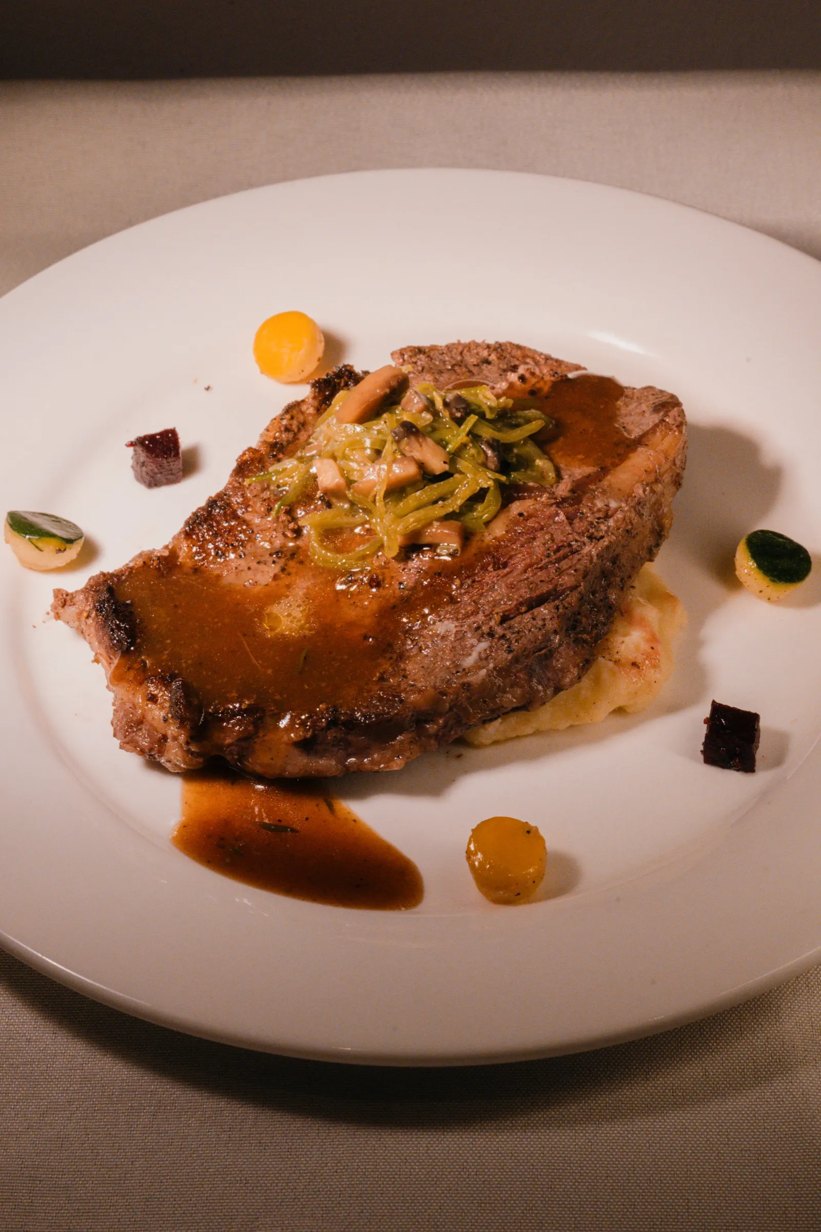 Sit Down Plated 02