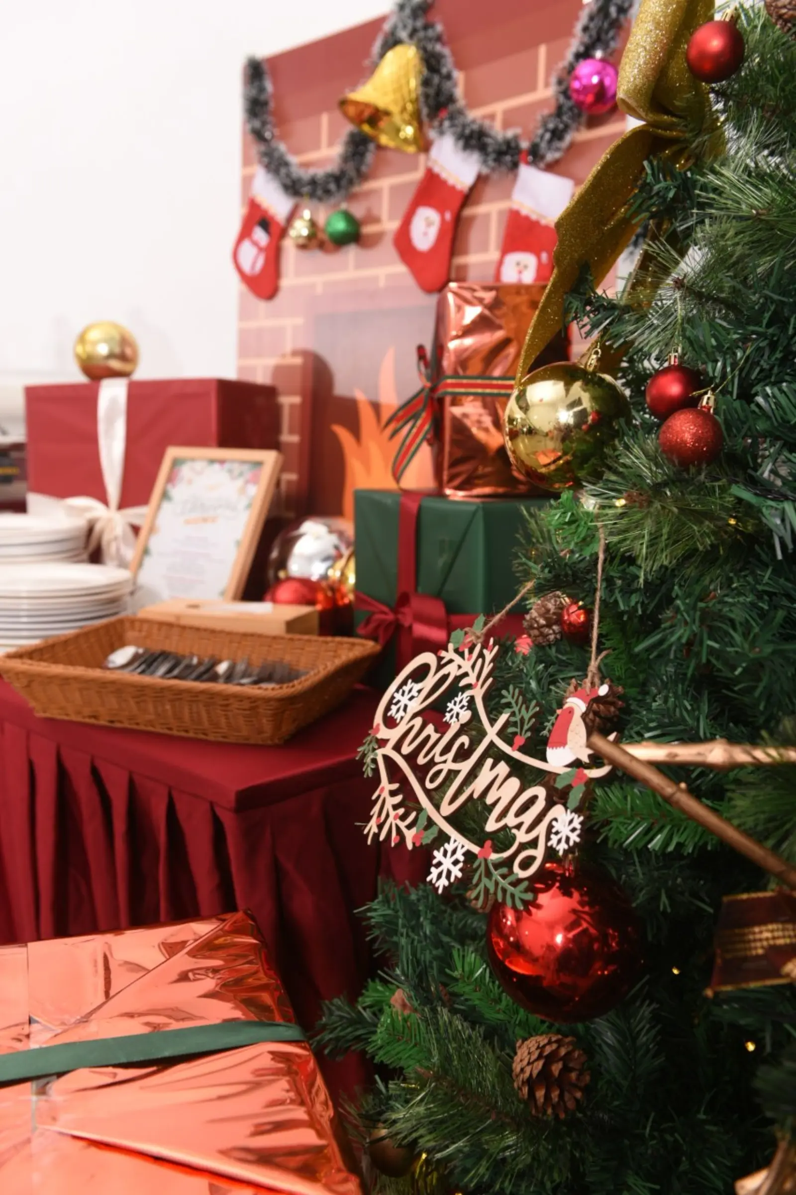 Season of Gifts buffet catering setup